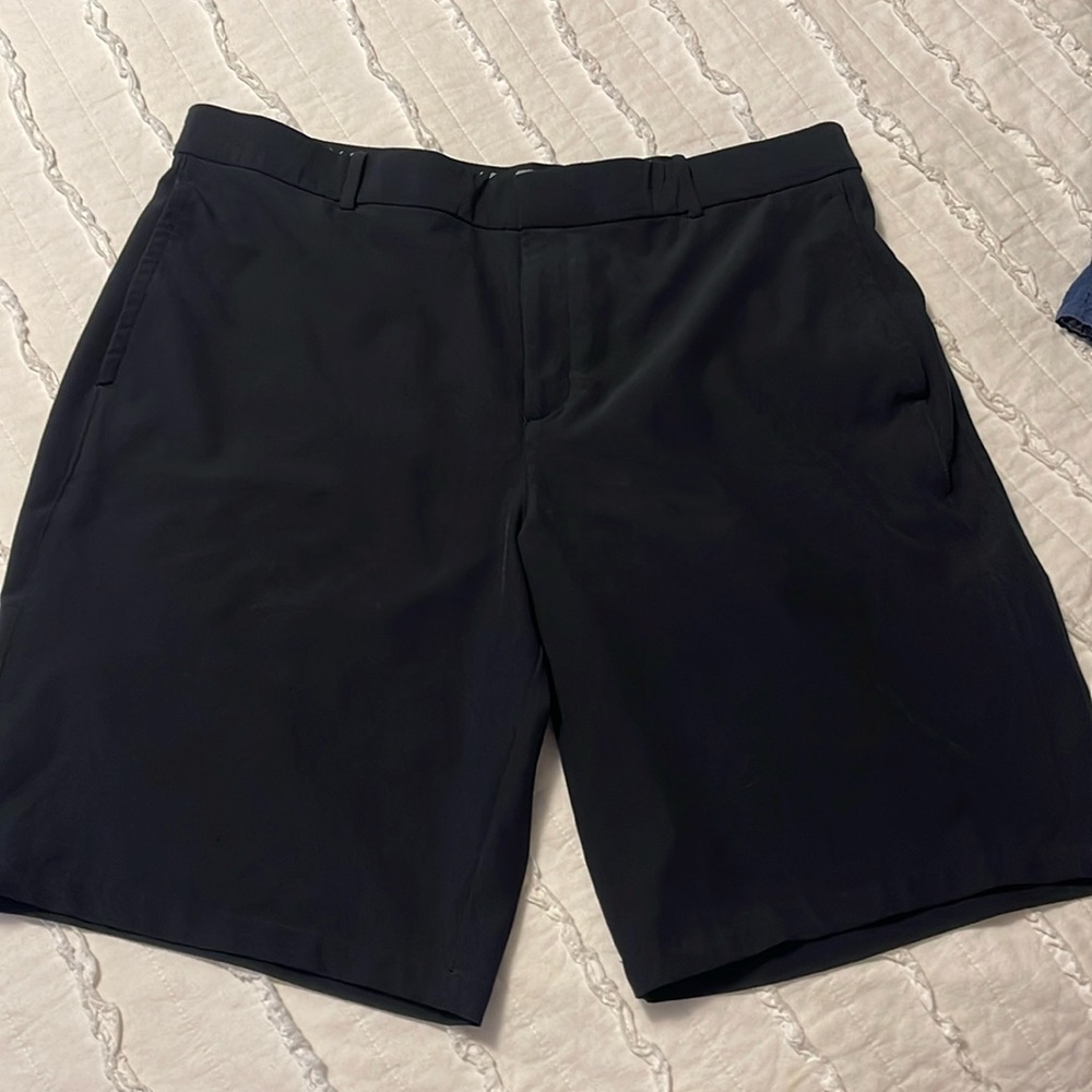 EUC Nike golf shorts